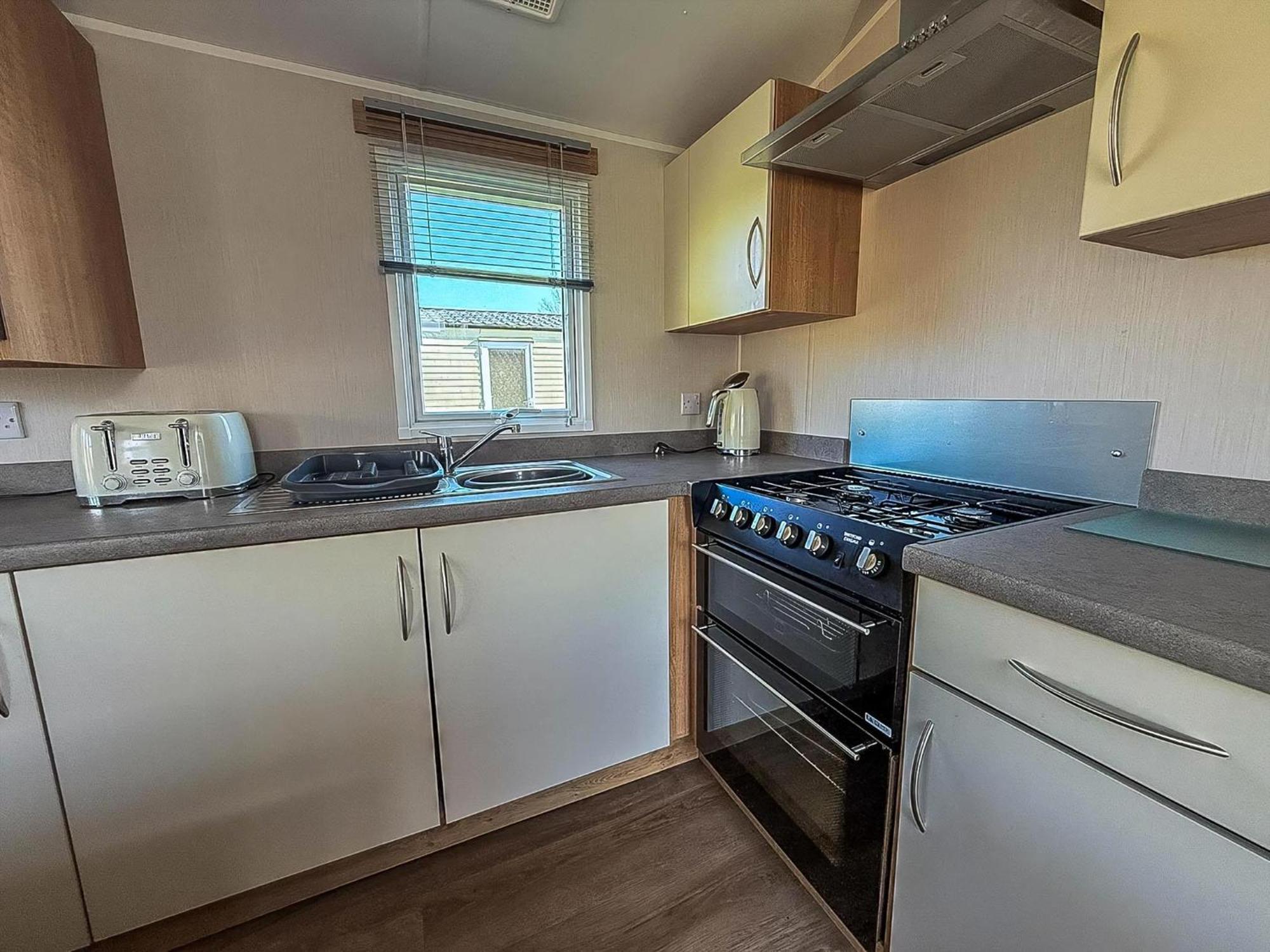 Lovely 8 Berth Caravan In Southview Holiday Park, Ref 33042Tc Skegness Ngoại thất bức ảnh